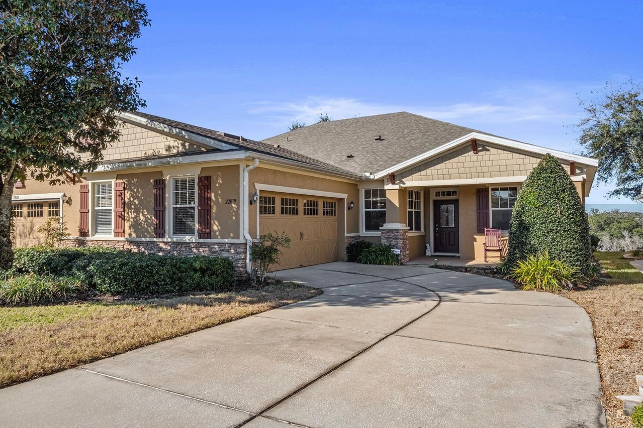 22019 Belgian Ct., Mount Dora, FL 32757