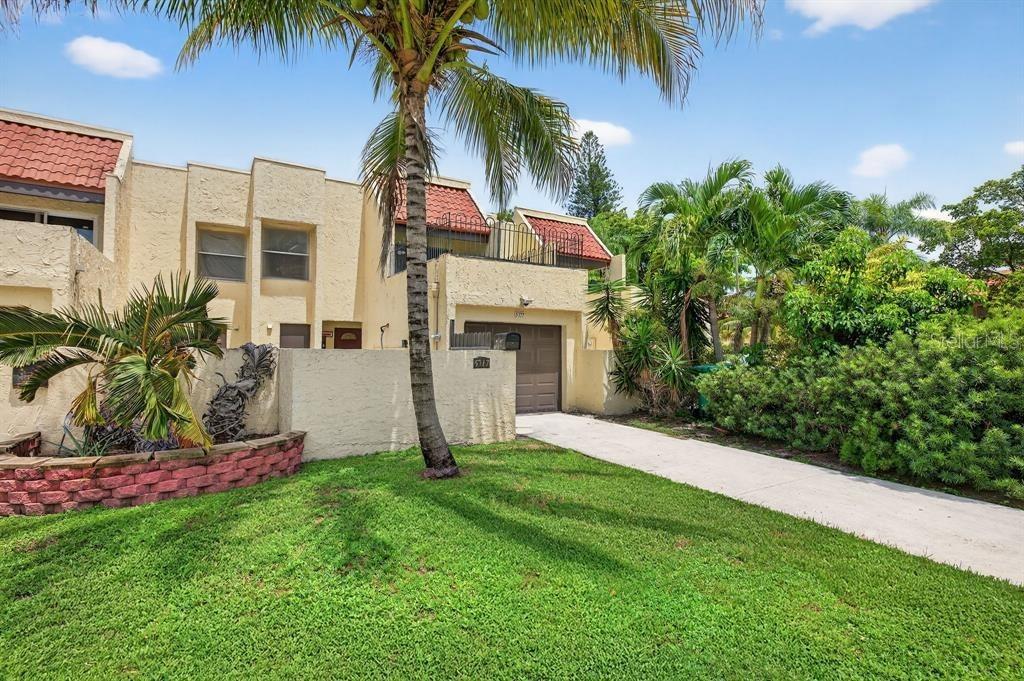 5717 NW 17th Ct. #2, Fort Lauderdale, FL 33313