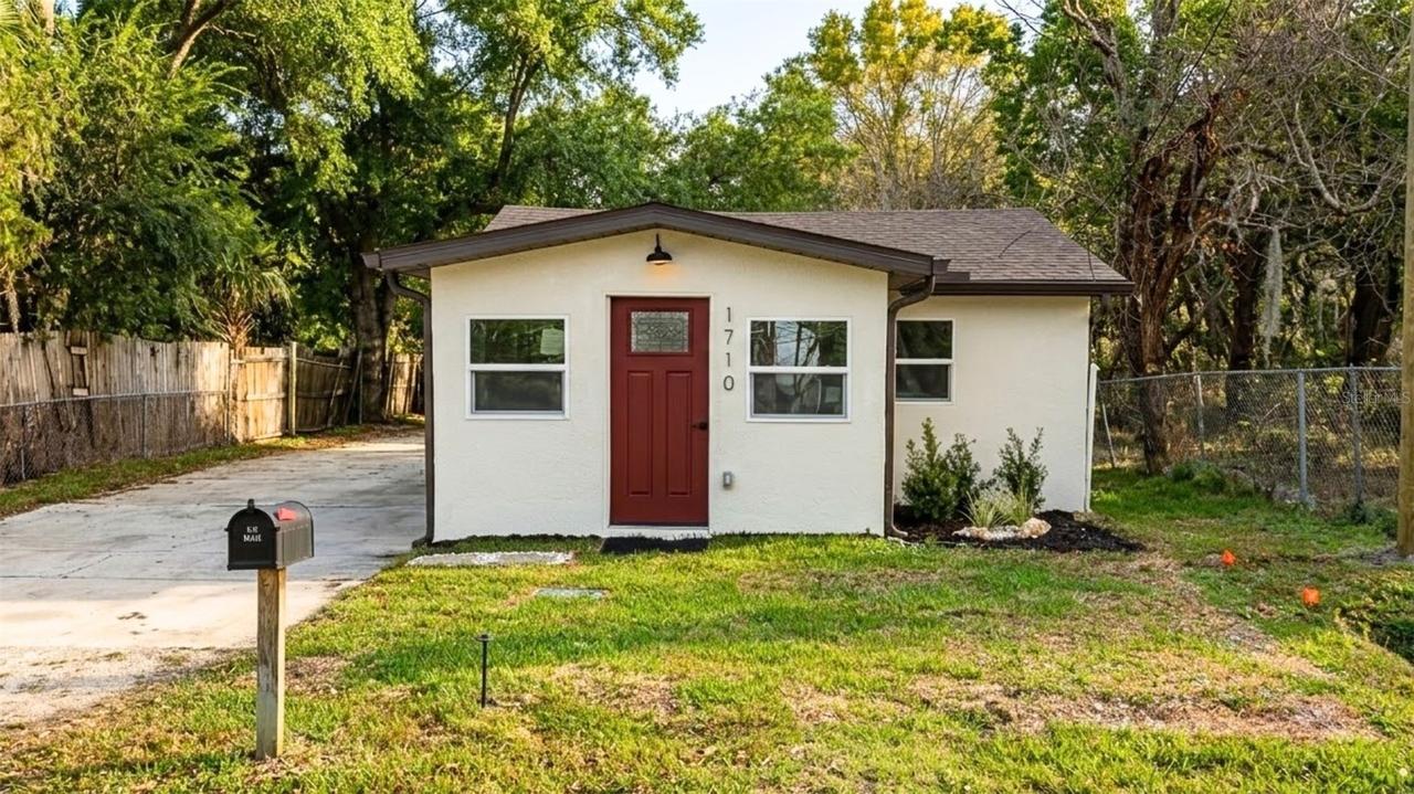 1710 E Bay St., Winter Garden, FL 34787