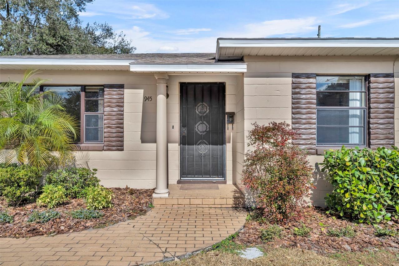 945 Sherrington Rd., Orlando, FL 32804