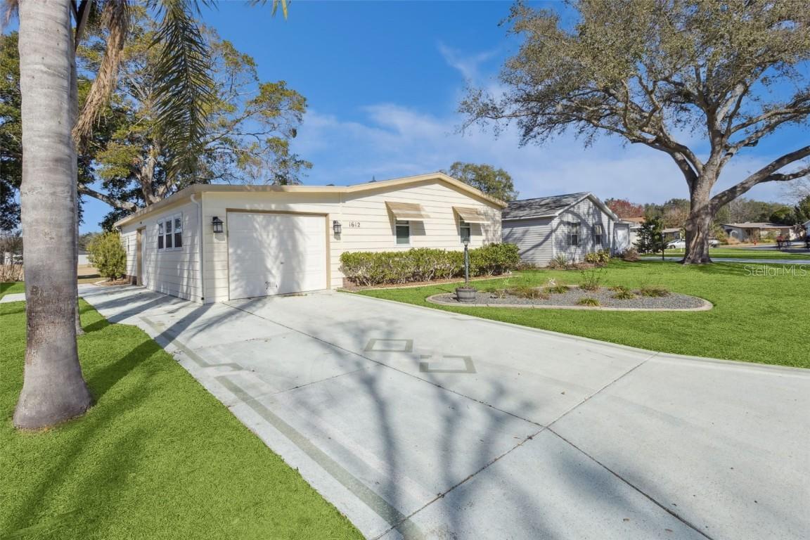 1612 E Schwartz Blvd., Lady Lake, FL 32159