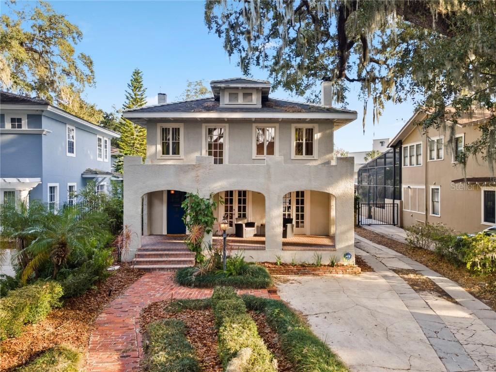 210 Phillips Pl., Orlando, FL 32806