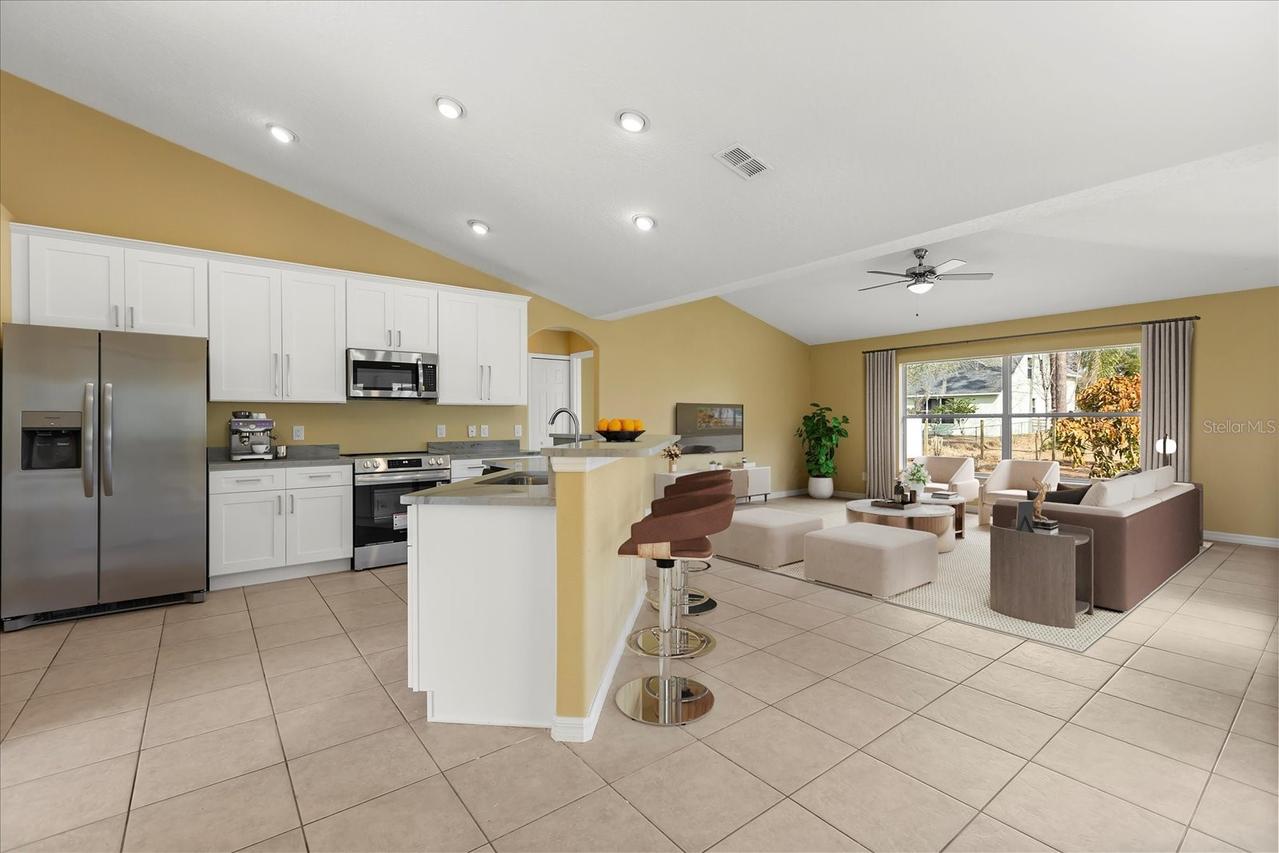 619 Rhodes Dr., Deland, FL 32720