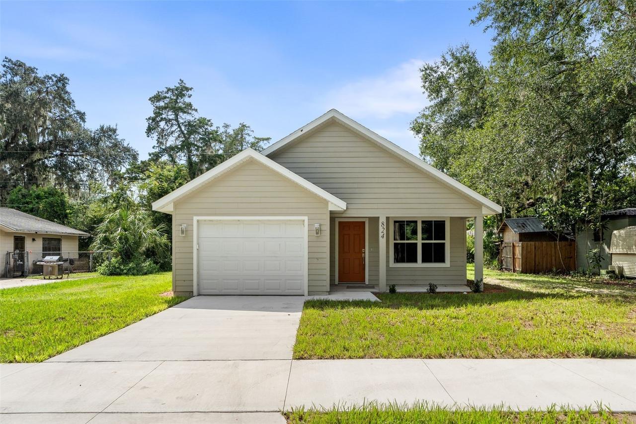 824 NE 22nd Ter., Gainesville, FL 32641