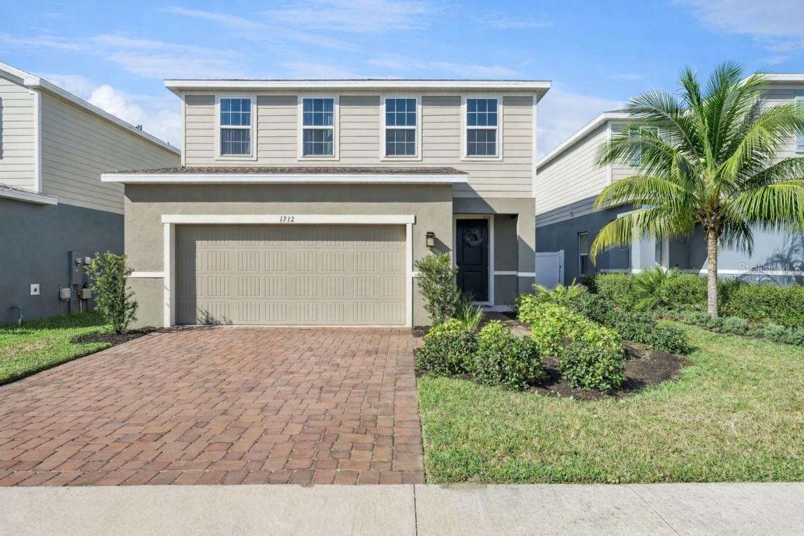 1712 Oceania Ave., Davenport, FL 33837