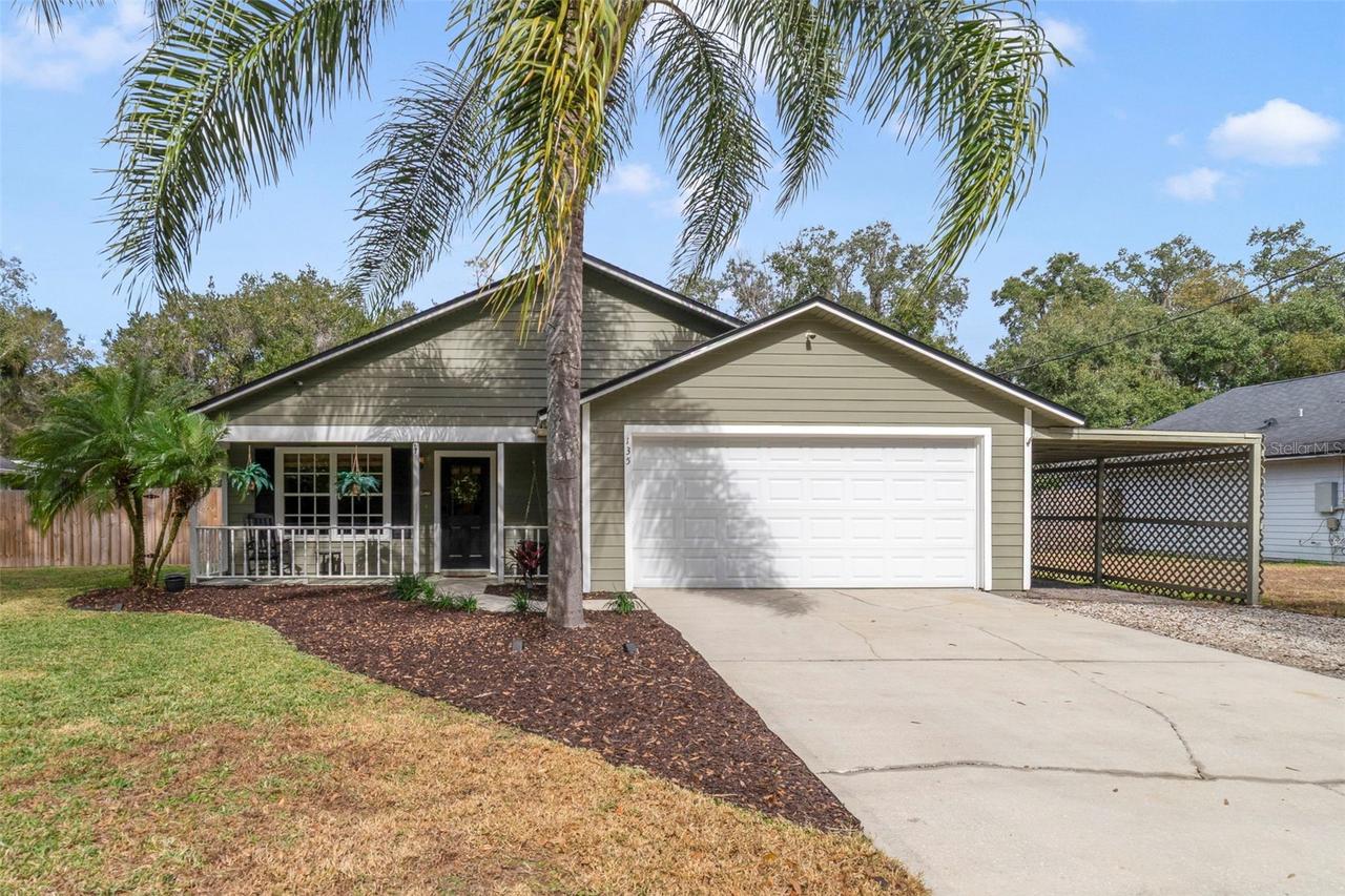 135 E 9th St., Chuluota, FL 32766