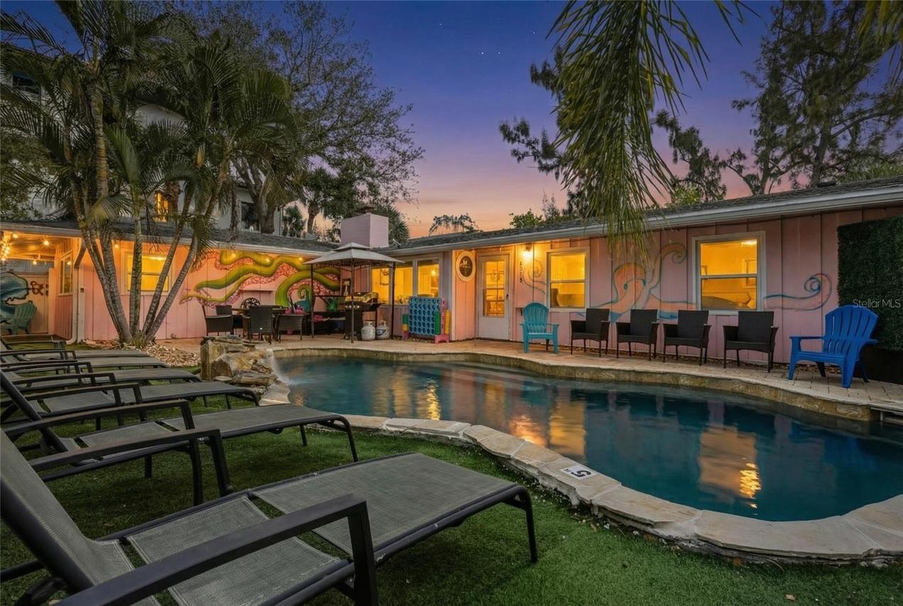 6550 Sabal Dr., Sarasota, FL 34242