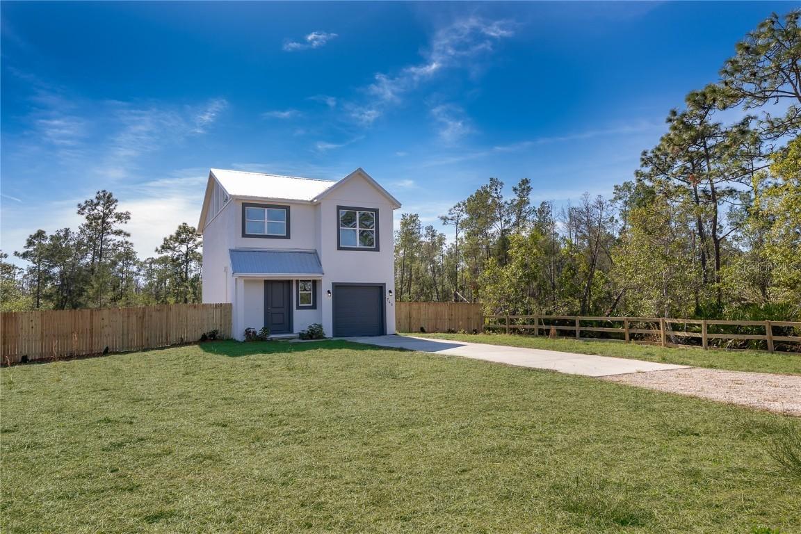 765 6th Ave., Osteen, FL 32764