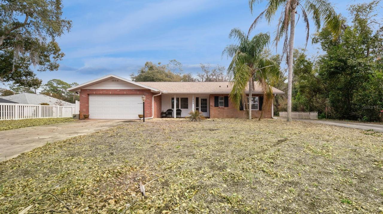 292 E Constance Rd., Debary, FL 32713