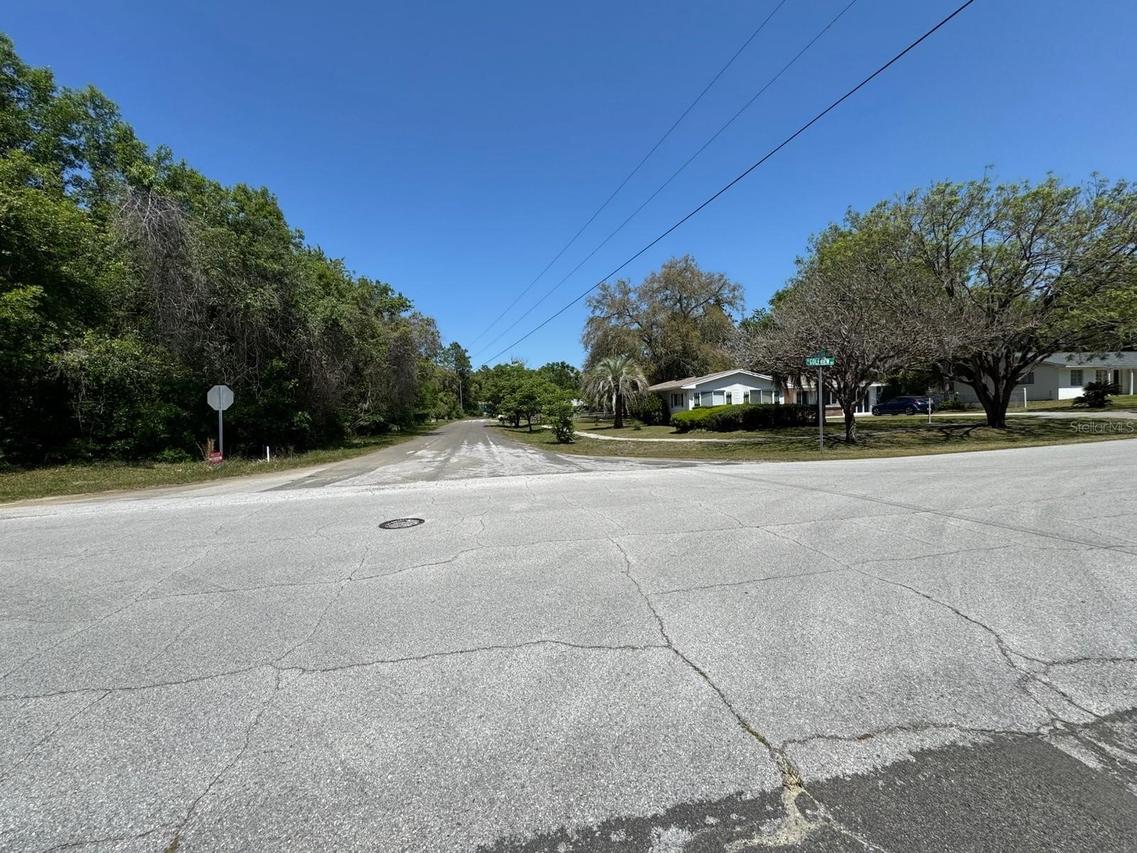 9146 N Golfview Dr., Citrus Springs, FL 34434