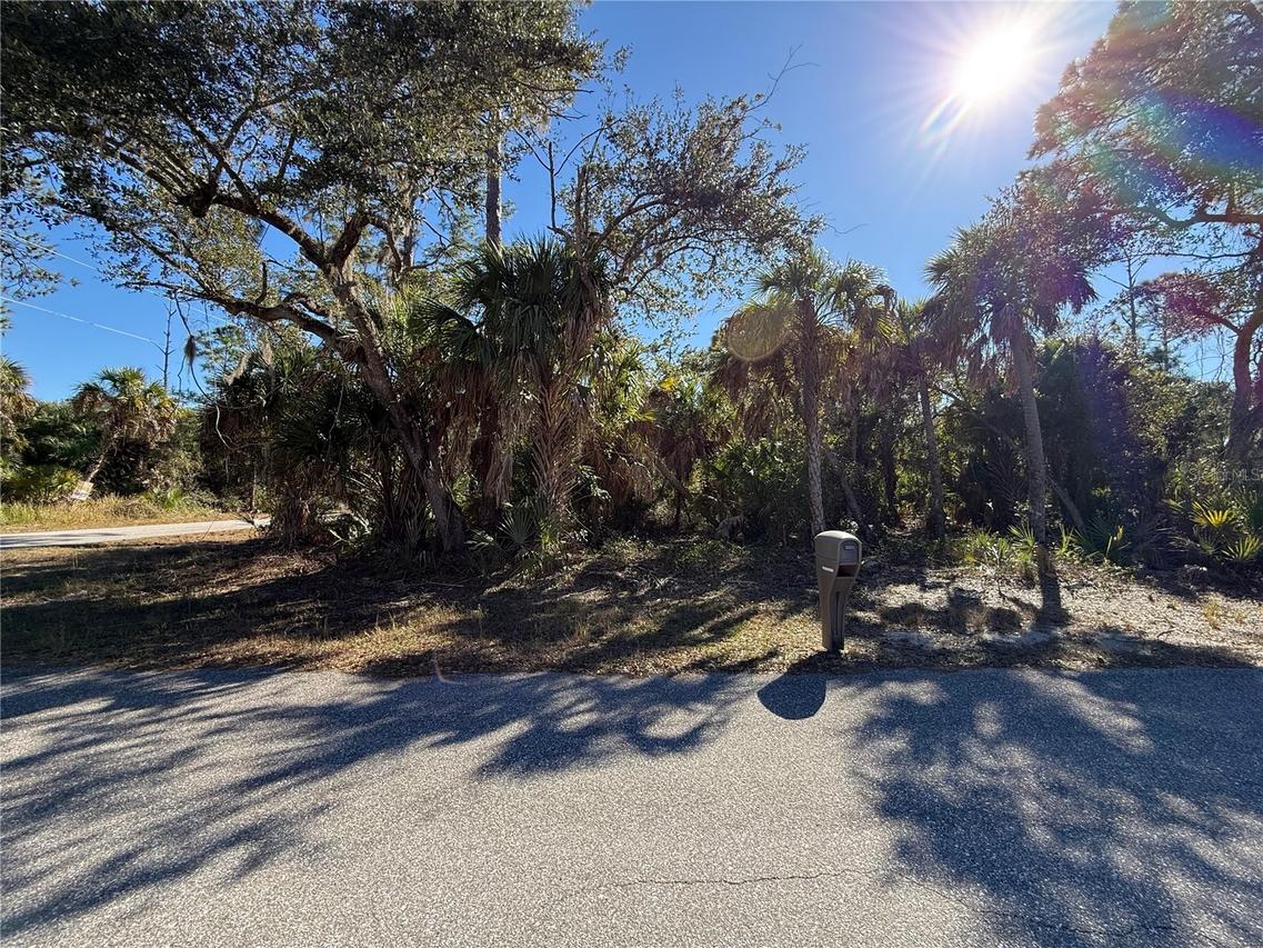 163 Statler St., Port Charlotte, FL 33954