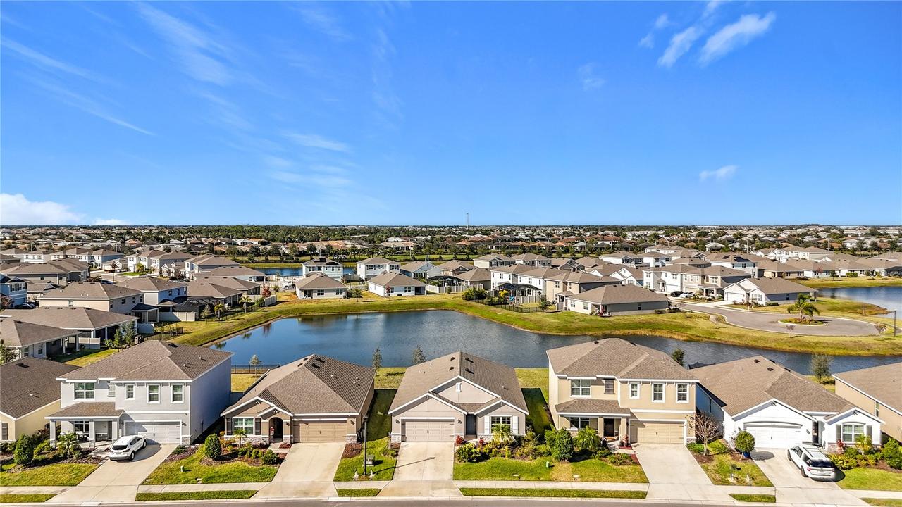 17127 Harvest Moon Way, Bradenton, FL 34211