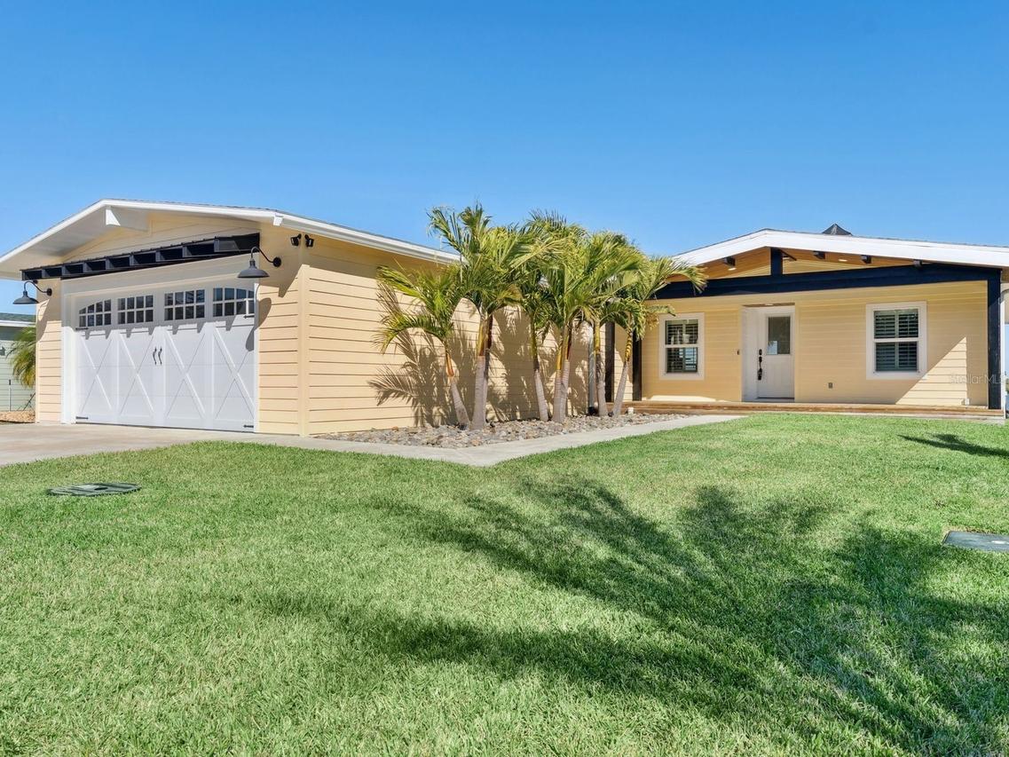 341 Marsh Landing Loop, Oak Hill, FL 32759