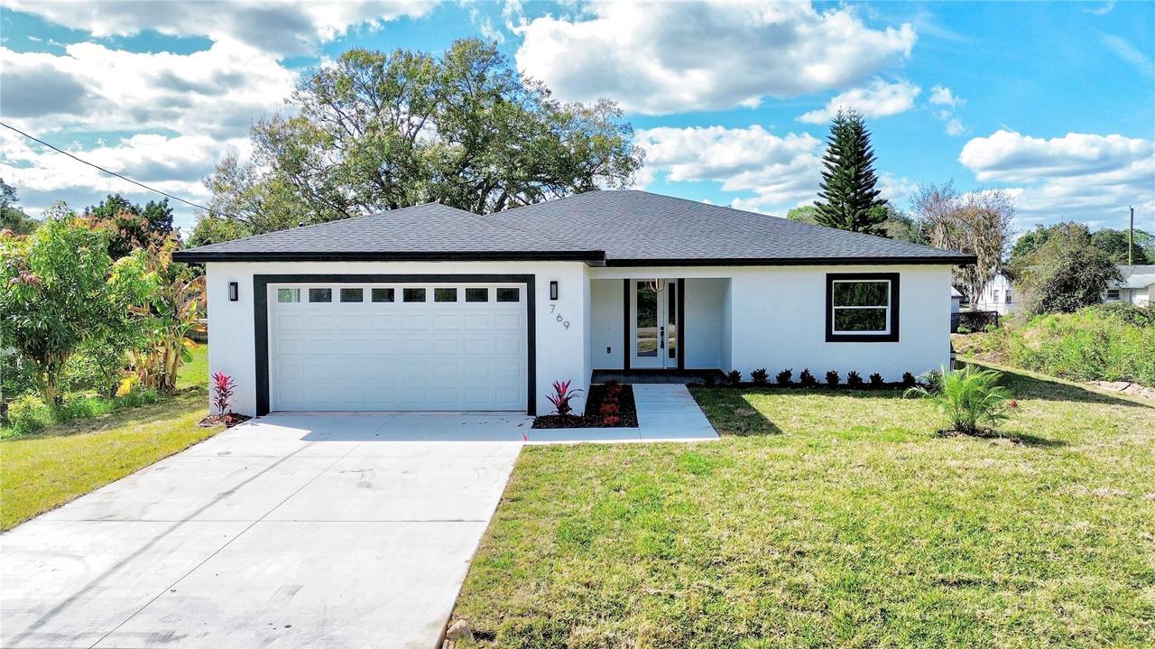 769 Memorial Dr., Sebring, FL 33870