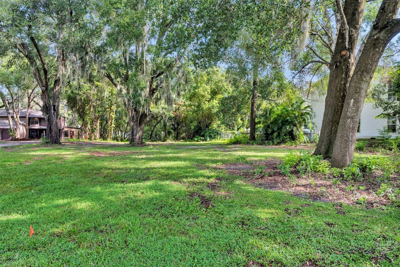 5825 Maggiore Tr., Zellwood, FL 32798