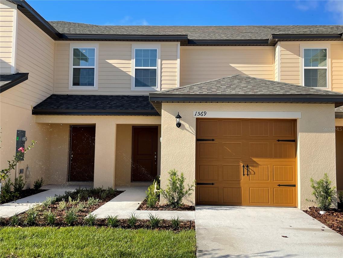1569 Wynford Cir., Tavares, FL 32778