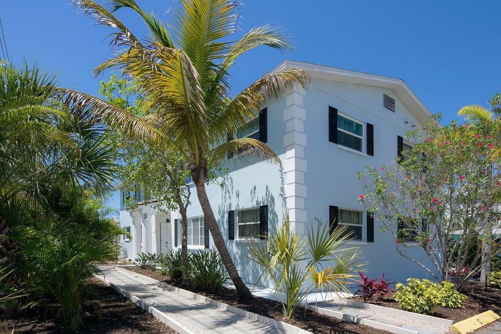 6990 Grevilla Ave., South Pasadena, FL 33707