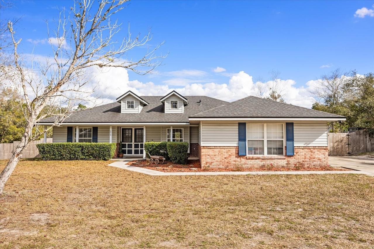 275 Walnut Ave., Orange City, FL 32763