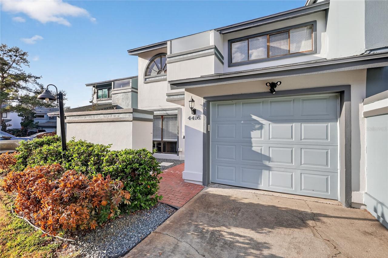 4416 Dunwoody Pl. #9, Orlando, FL 32808