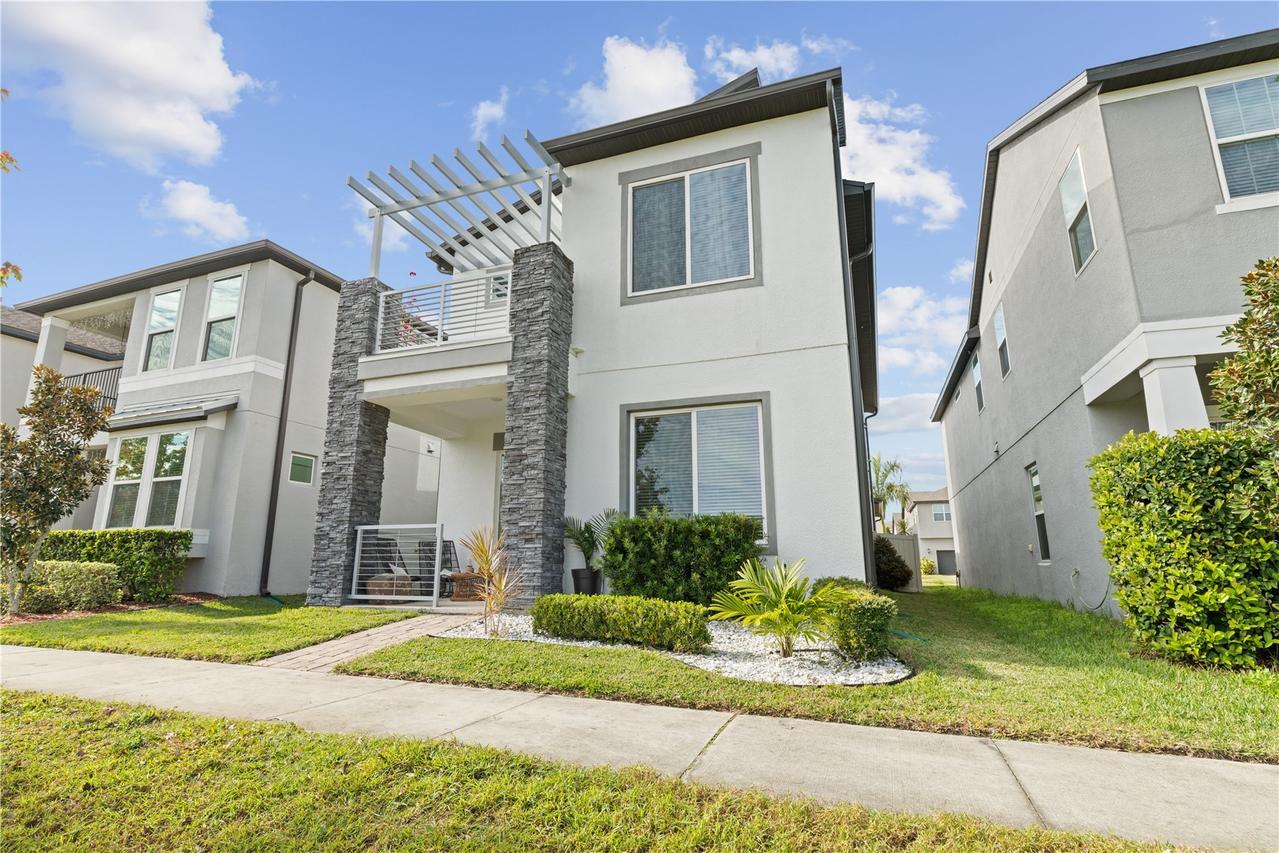 2065 White Feather Loop, Oakland, FL 34787