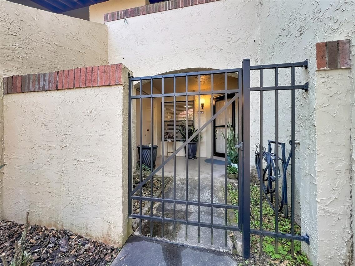 1265 Saint Tropez Cir. #GE, Orlando, FL 32806