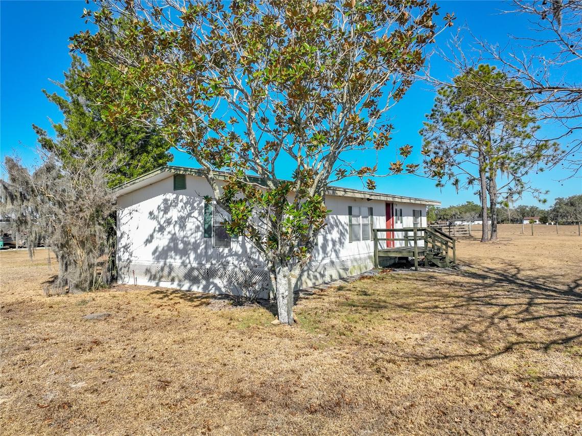 2921 Periwinkle Dr., Groveland, FL 34736