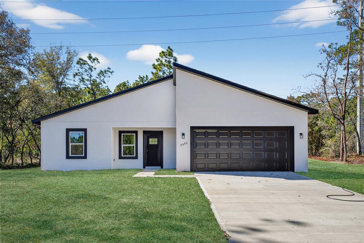 9690 N Cortlandt Dr., Dunnellon, FL 34434