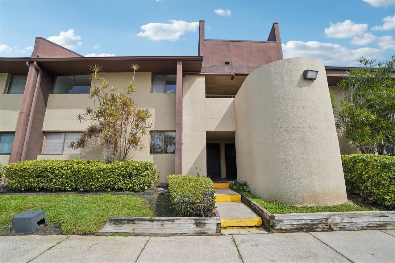 705 S Village Dr. #205, St Petersburg, FL 33716