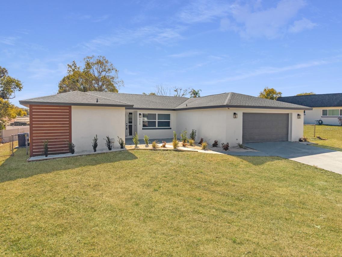 608 Green Briar Blvd., Altamonte Springs, FL 32714