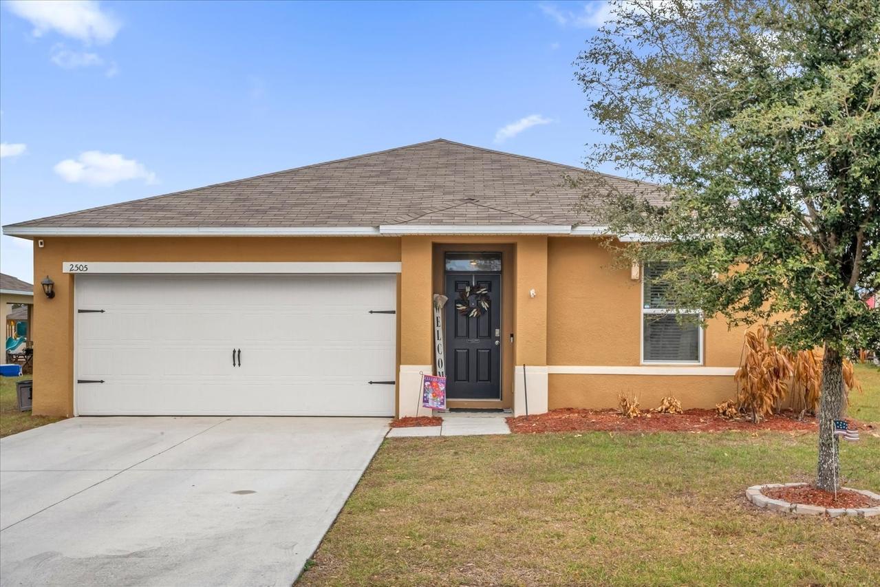 2505 Glacier Express Ln., Tavares, FL 32778