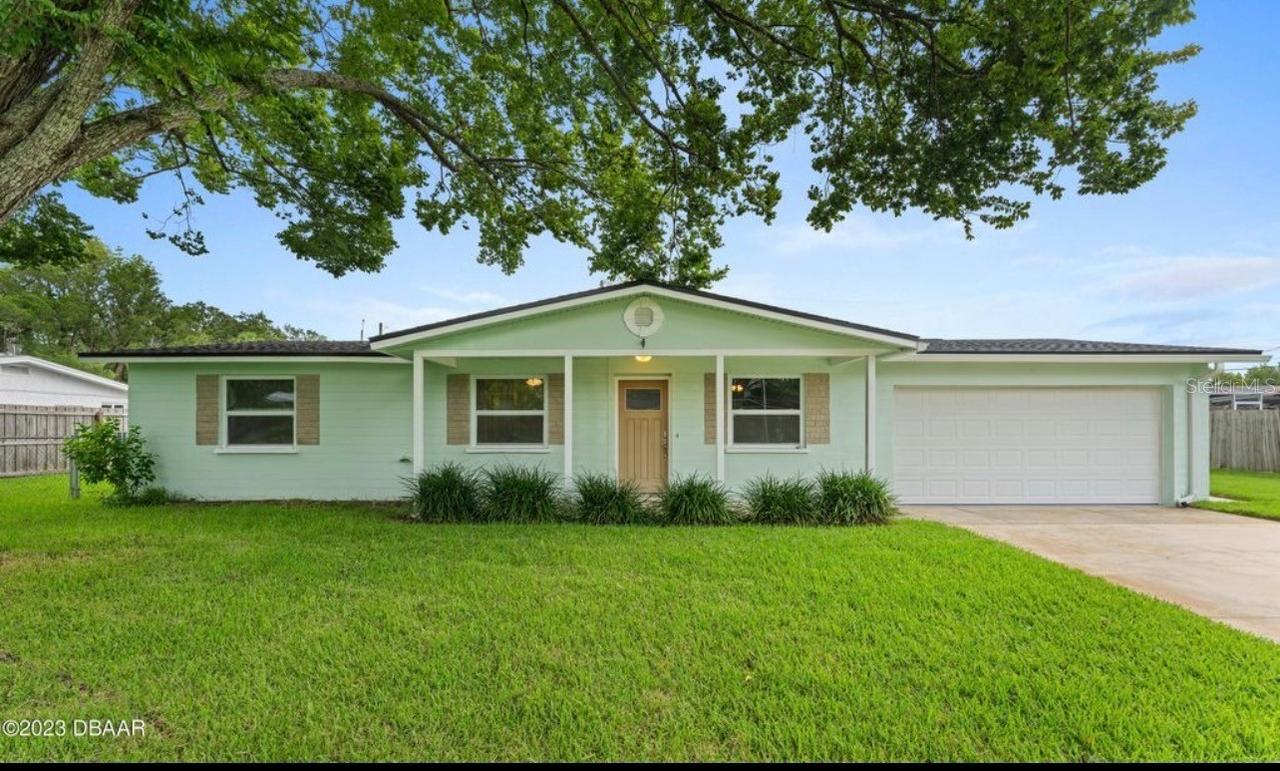 323 Scotland Dr., Daytona Beach, FL 32117