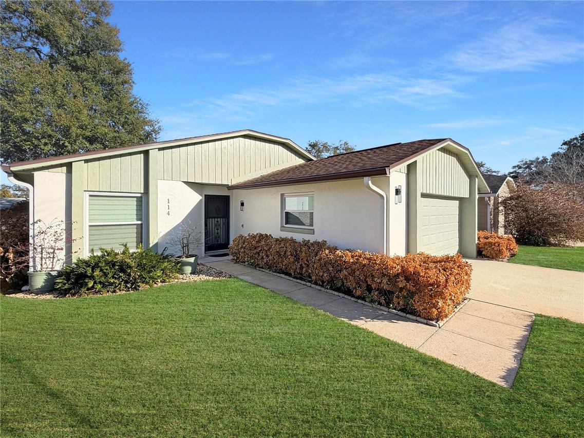 114 Mayfair Ct., Sanford, FL 32771