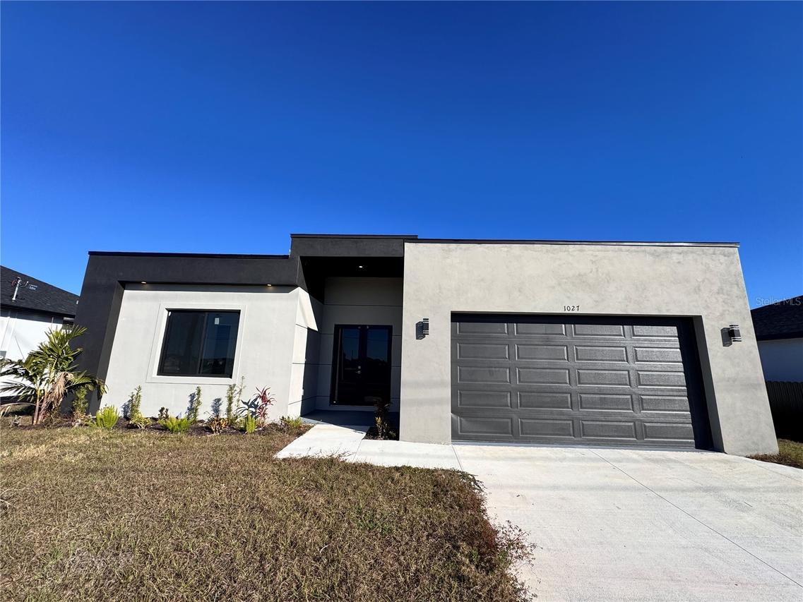 1027 Kismet Pkwy., Cape Coral, FL 33993