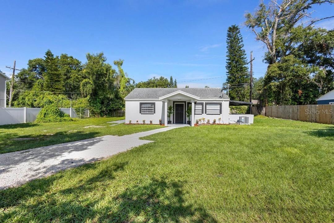 2600 S Crystal Lake Dr., Orlando, FL 32806