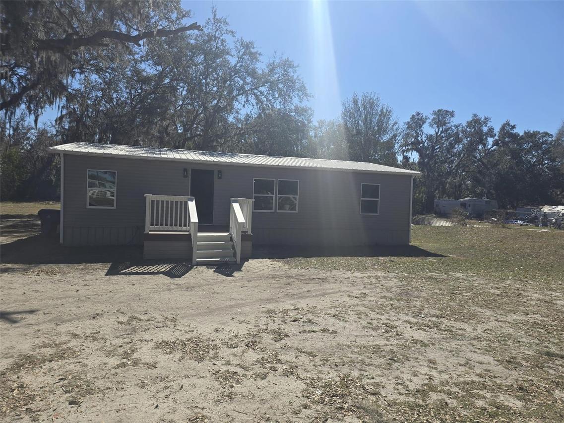 37344 Stanford Ave., Zephyrhills, FL 33541