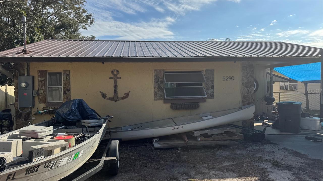 5290 Circle Dr., Weeki Wachee, FL 34607