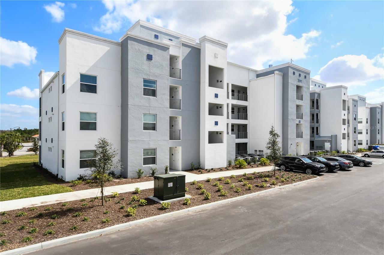 3191 Paradox Cir. #401, Kissimmee, FL 34746