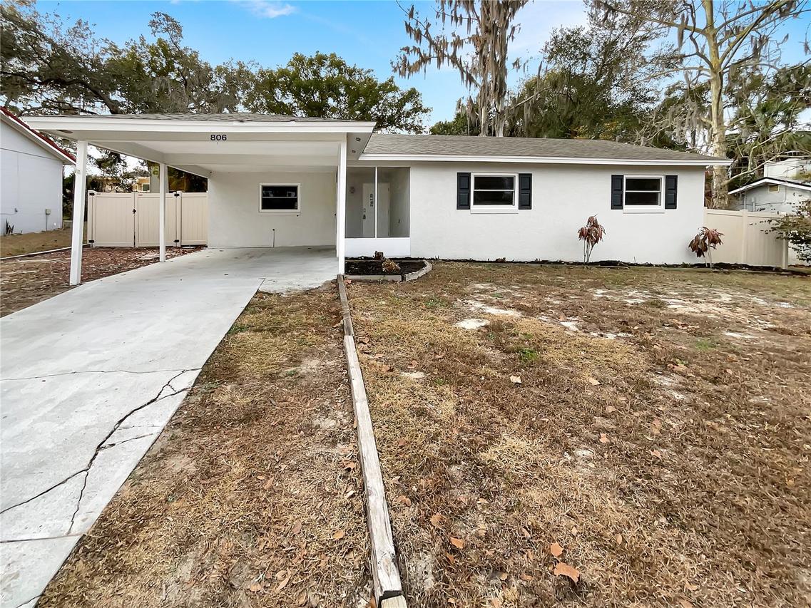 806 Wedgewood Dr., Mount Dora, FL 32757