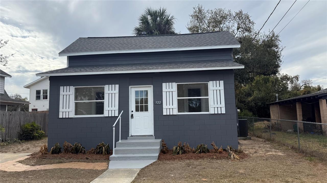 322 Palm Ave., Eustis, FL 32726