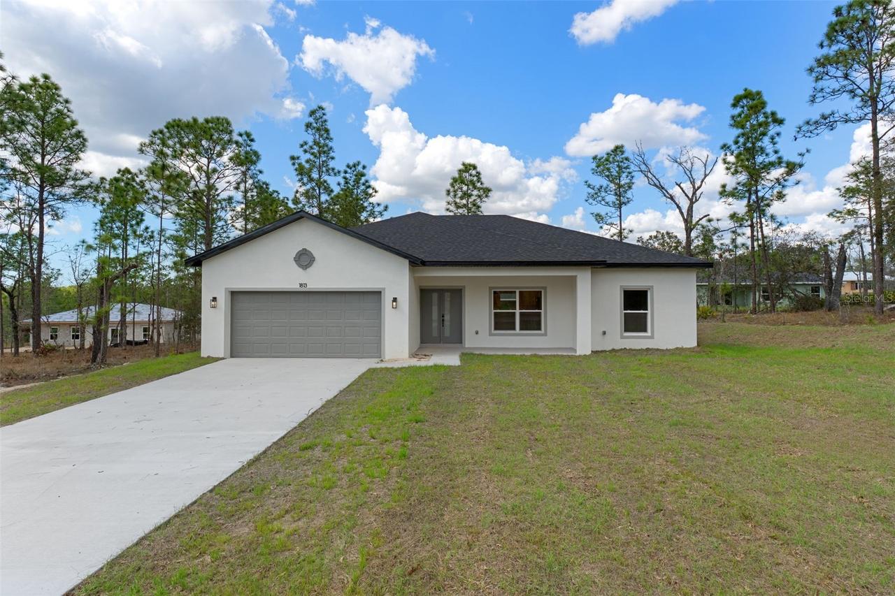 1813 W Hialeah Dr., Citrus Springs, FL 34434