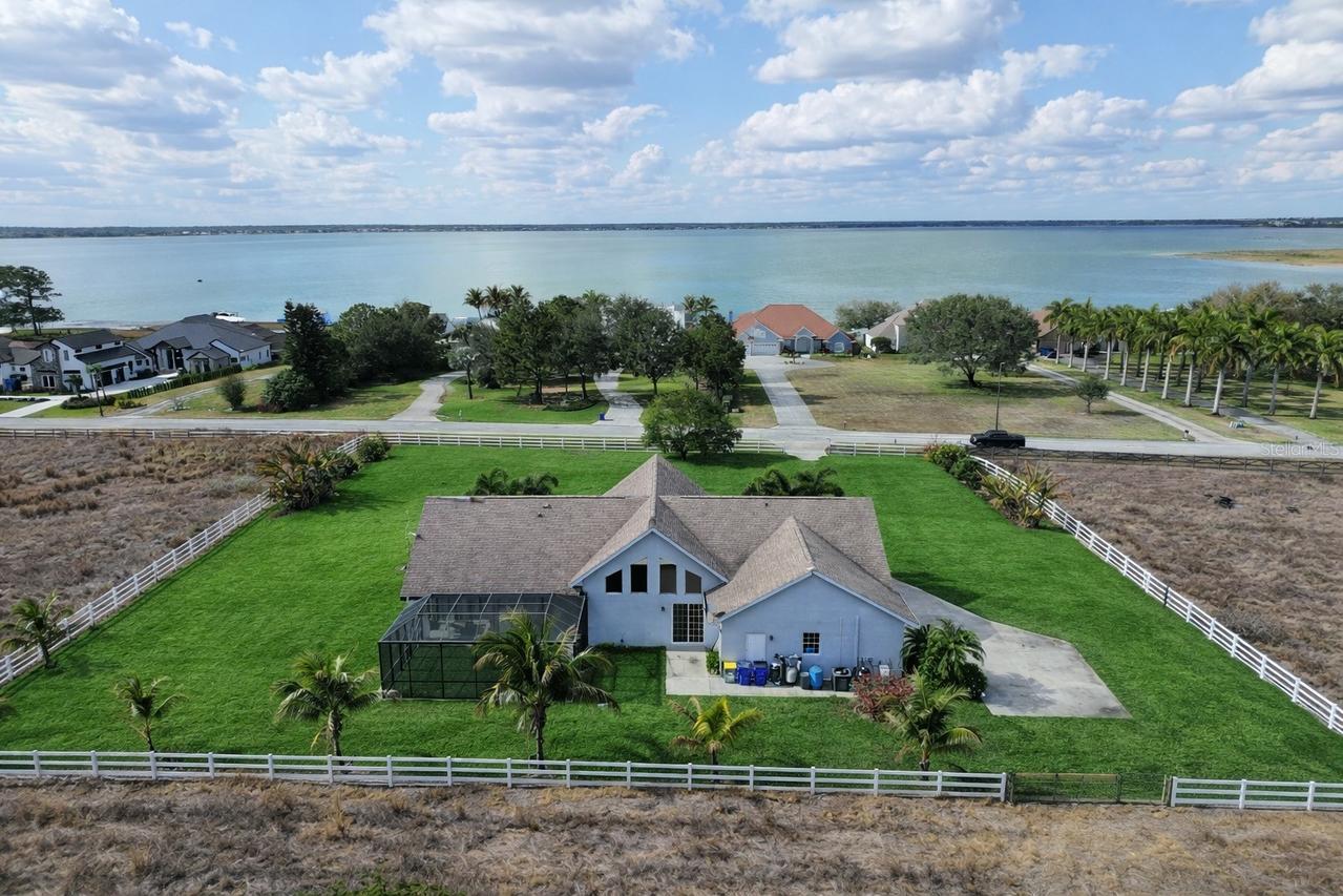 186 S Bear Pointe Dr., Lake Placid, FL 33852