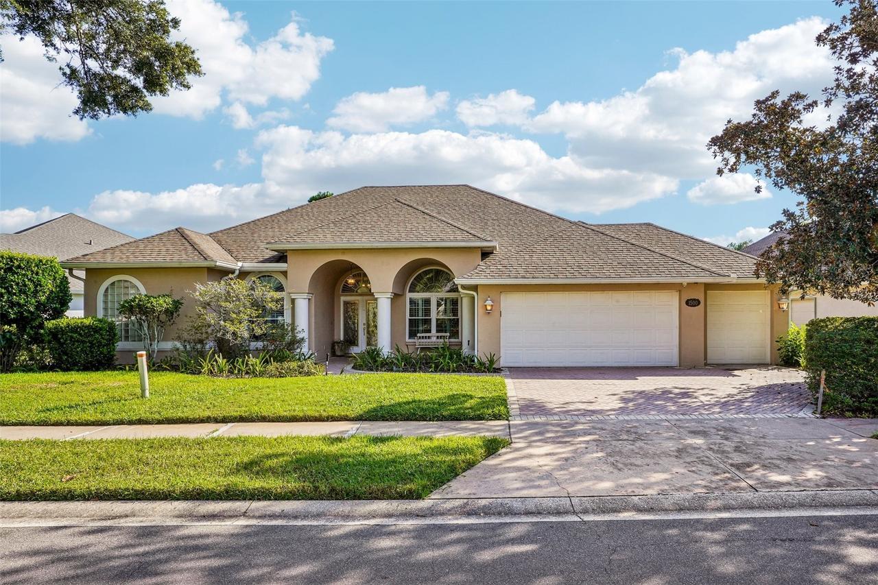 1500 Edgewater Dr., Mount Dora, FL 32757