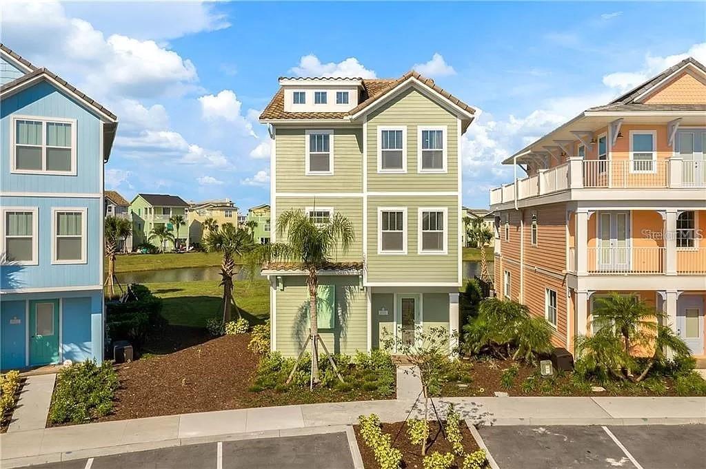 8009 Surf St., Kissimmee, FL 34747