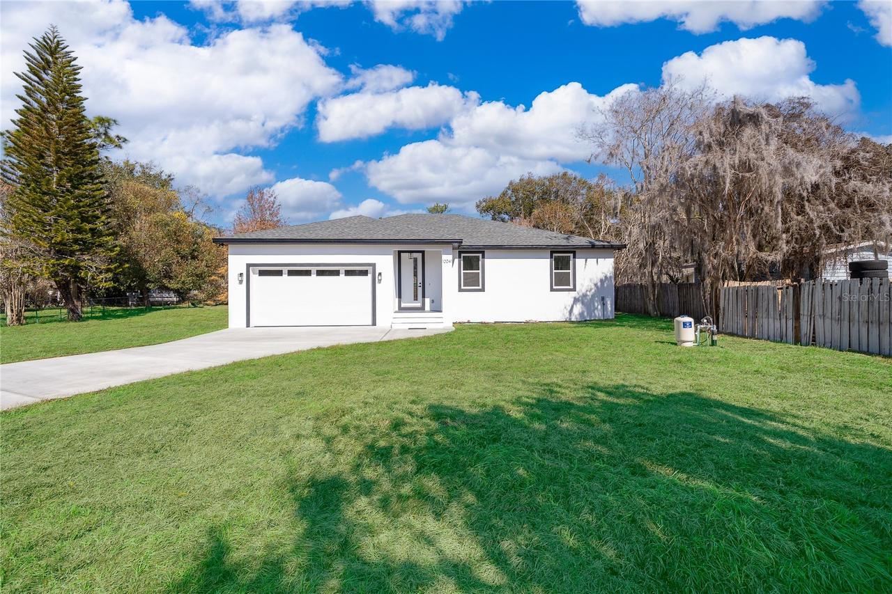 10041 Nona St., Orlando, FL 32825