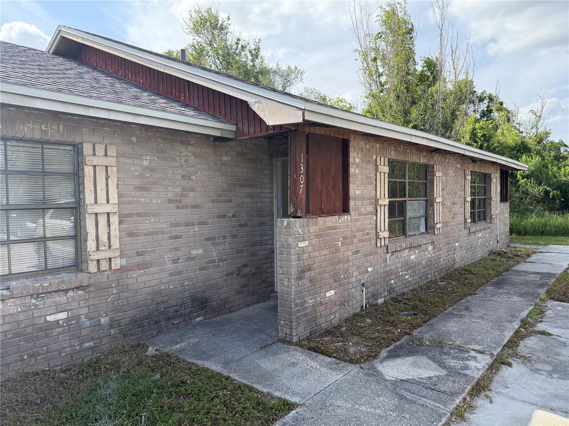 1305-1307 Fairway Dr., Lakeland, FL 33801