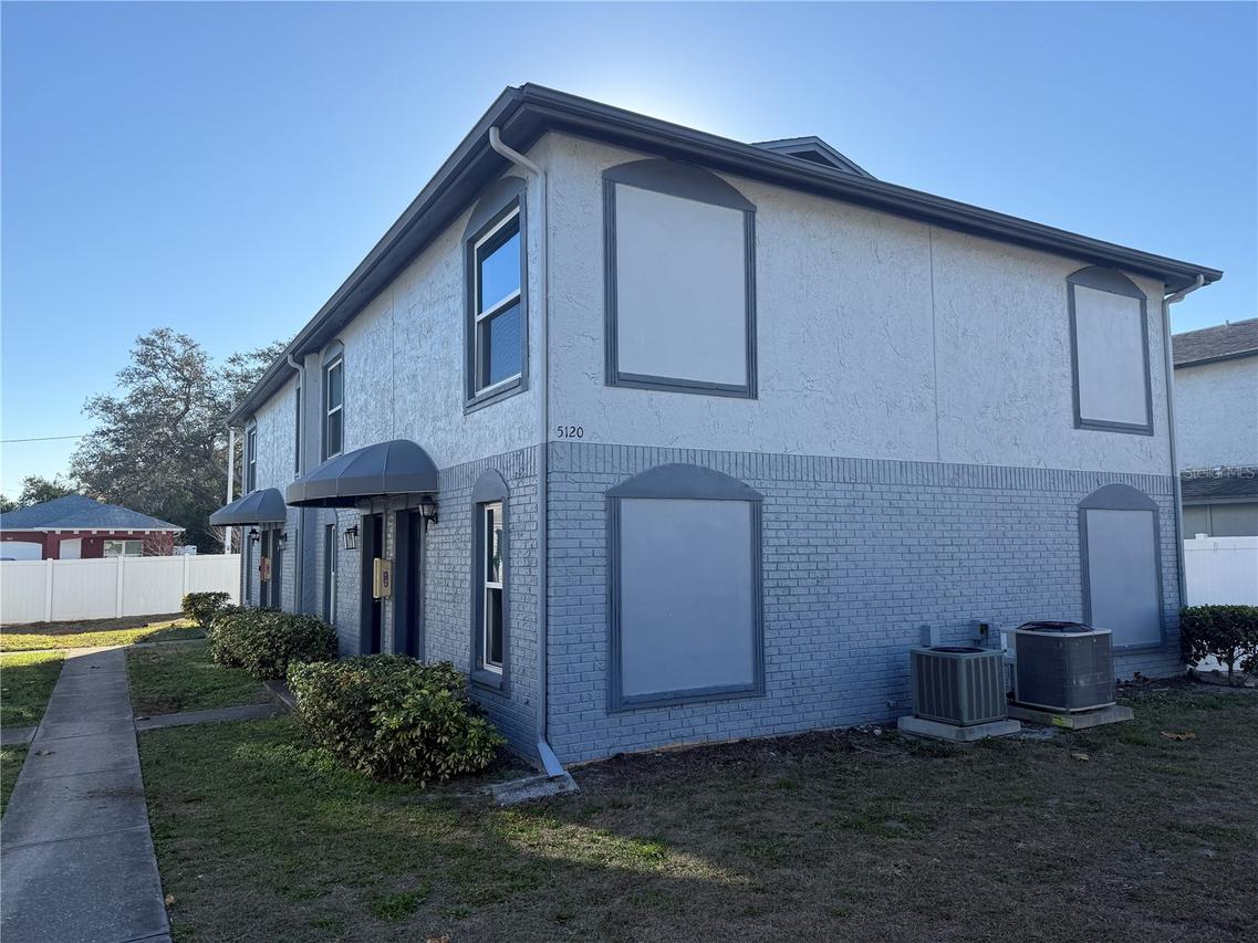5120 Temple Heights Rd. #D, Tampa, FL 33617