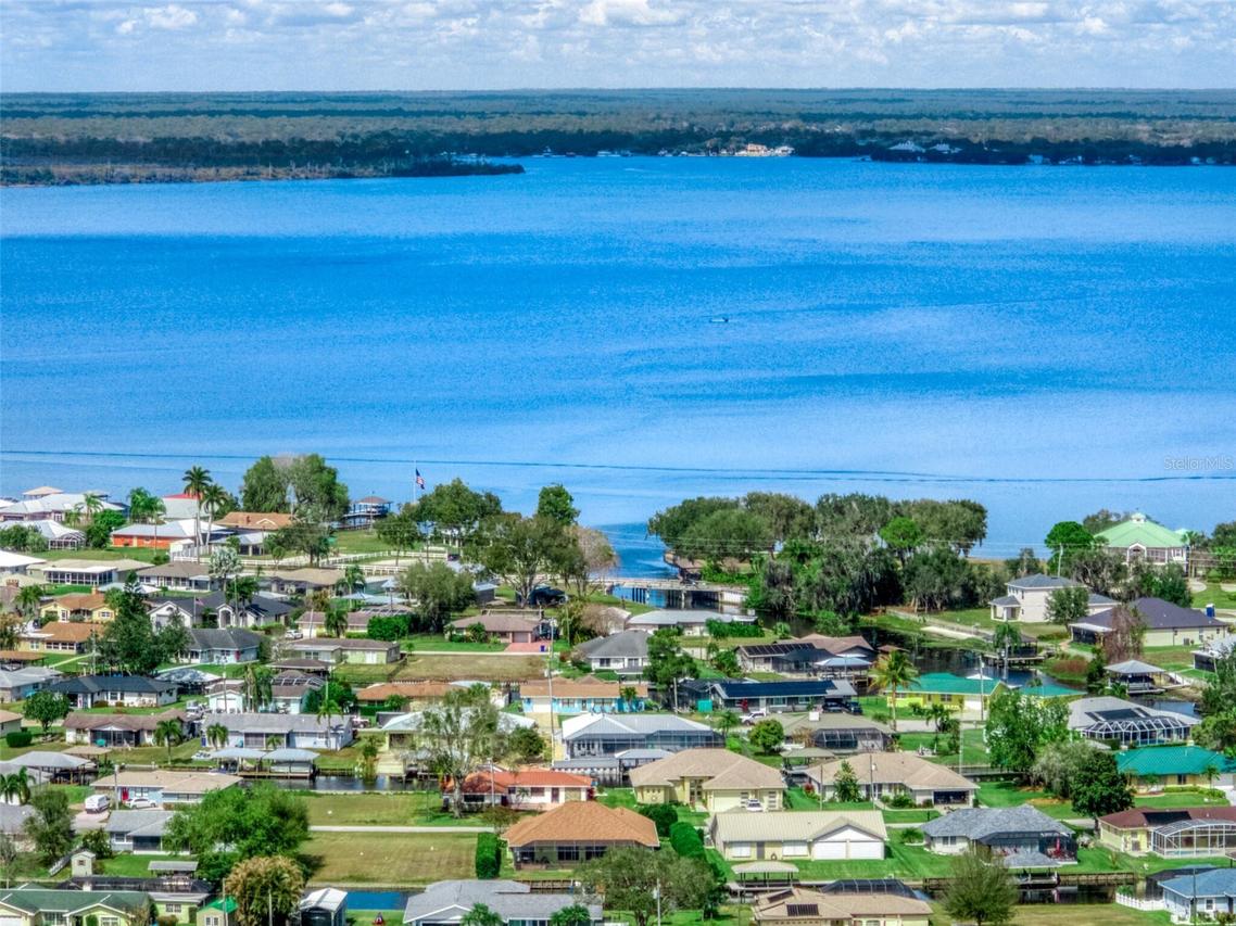 409 Lake Groves Rd., Lake Placid, FL 33852