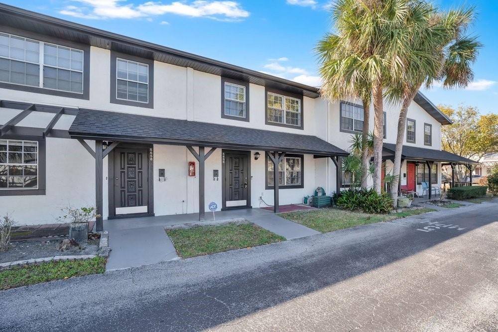 5656 Royal Pine Blvd. #27, Orlando, FL 32807