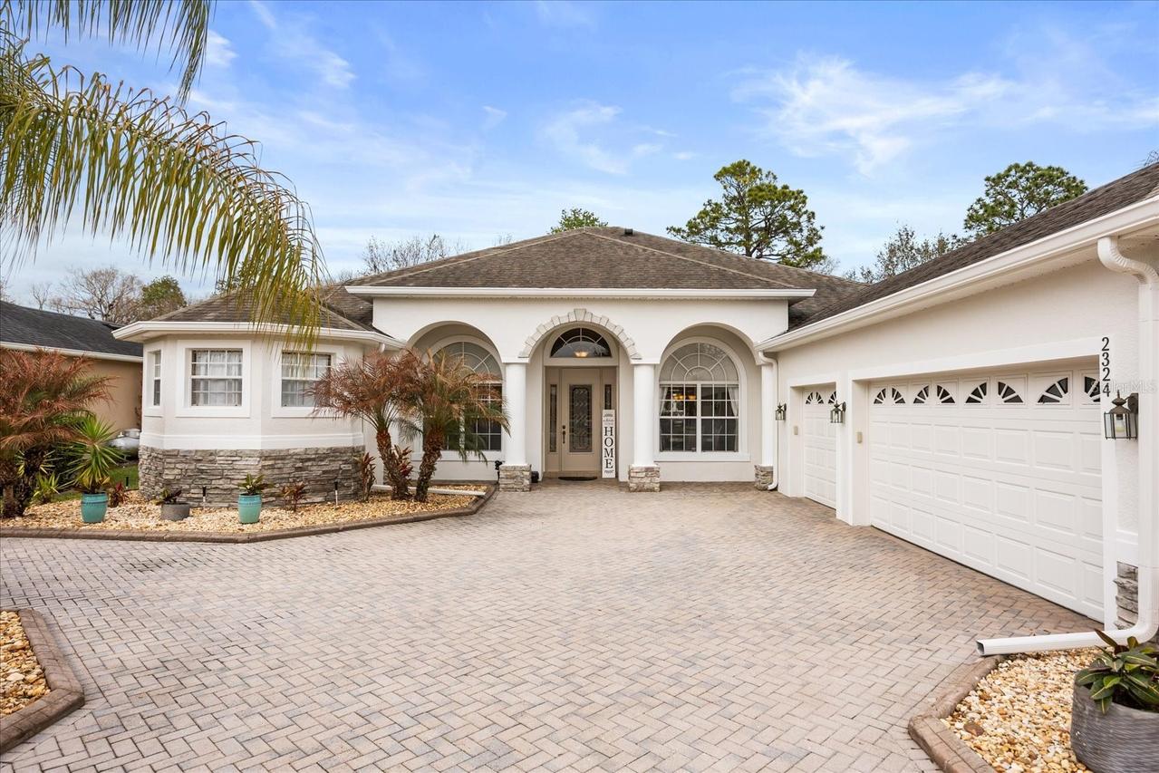 2324 Willow Drop Way, Oviedo, FL 32766