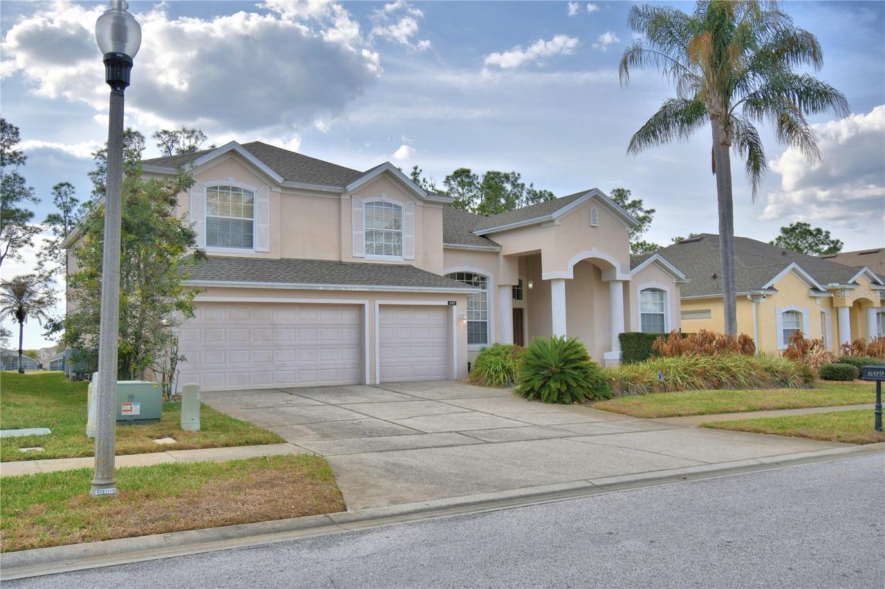609 N Hampton Dr., Davenport, FL 33897
